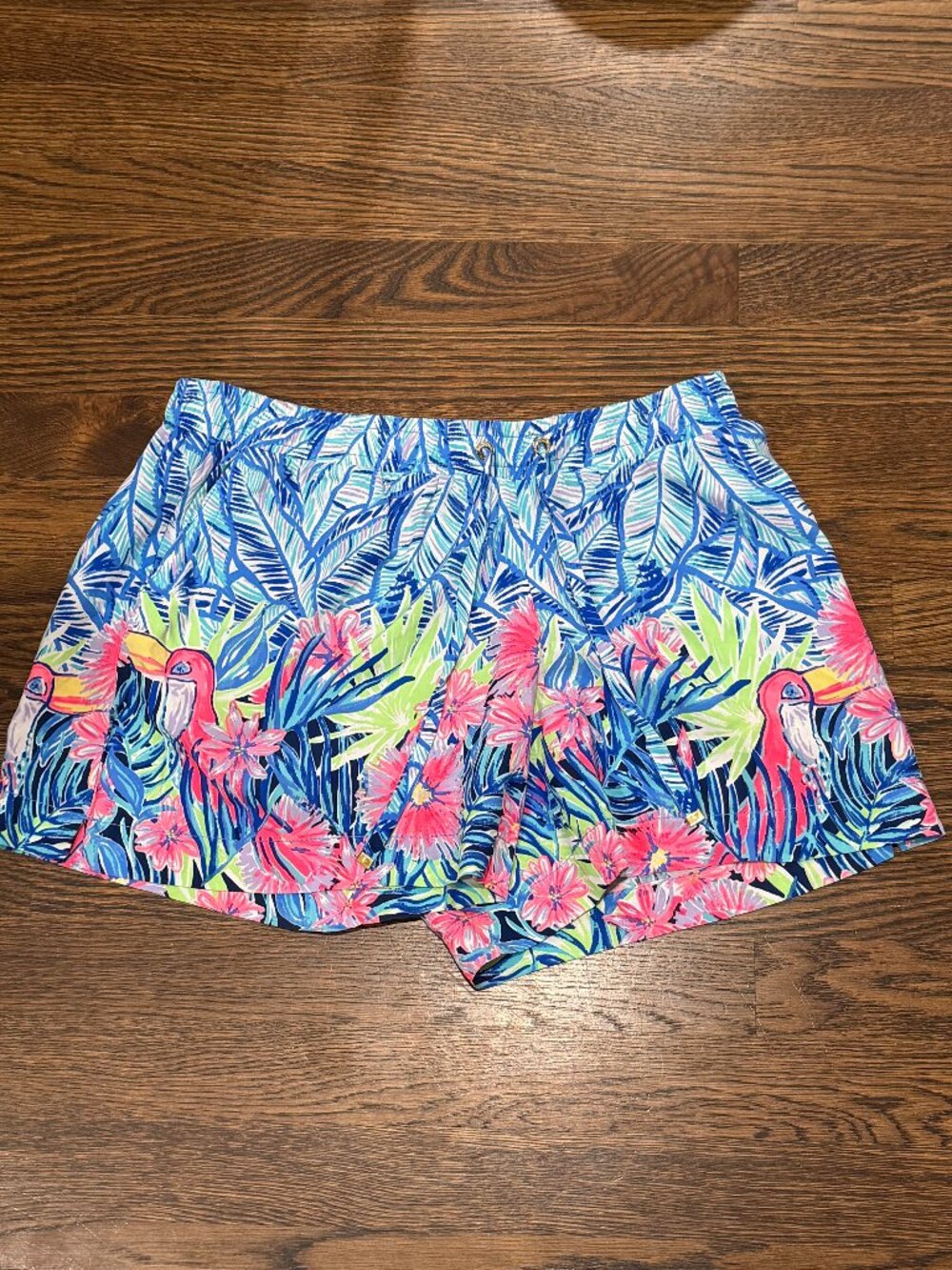 Lilly Pulitzer Toucan Jungle Print Drawstring Elastic Waist Shorts Small - Picture 2 of 6